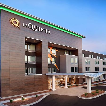 La Quinta Inn & Suites By Wyndham Wisconsin Dells- Lake Delton Exterior photo